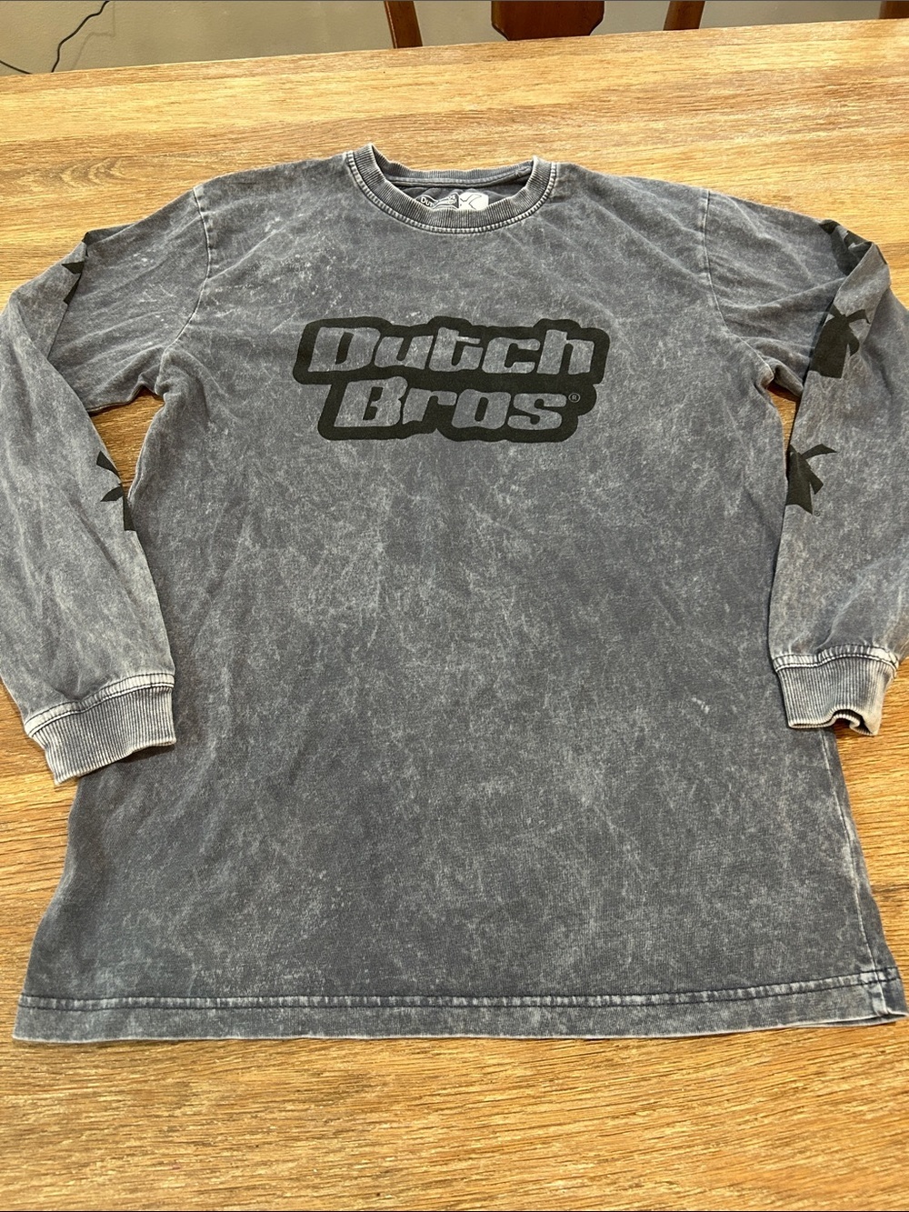 ✌️RARE Dutch Bros Gray Washed Long Sleeve Logo Tee small